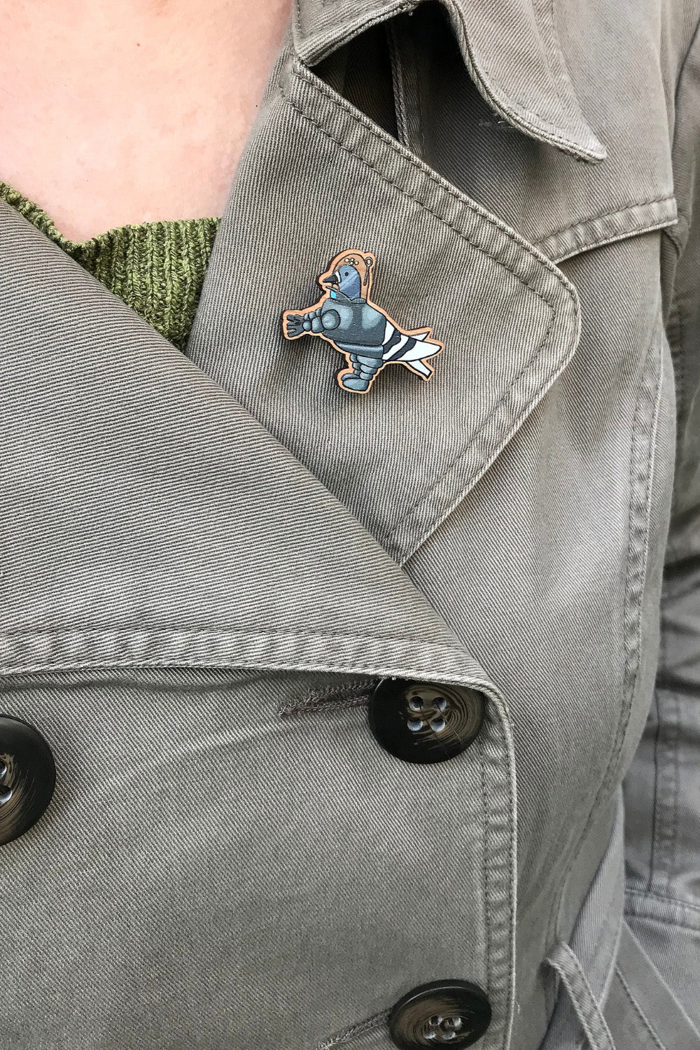 Robot Pigeon Pin